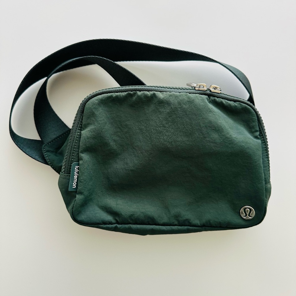 Lululemon Athletica Belt Bag